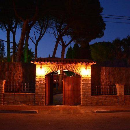 Villa Sitges El Ranch Amaizing Outdoor Areas Beaches At 5 Minutes Walk Sitges At 15 Min Drive Ac Pool Jacuzzi & Garden Xxl Calafell Exterior foto