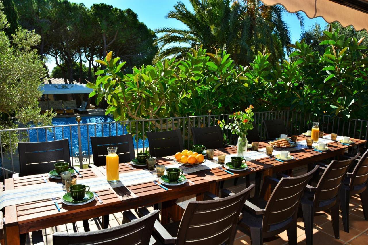 Villa Sitges El Ranch Amaizing Outdoor Areas Beaches At 5 Minutes Walk Sitges At 15 Min Drive Ac Pool Jacuzzi & Garden Xxl Calafell Exterior foto